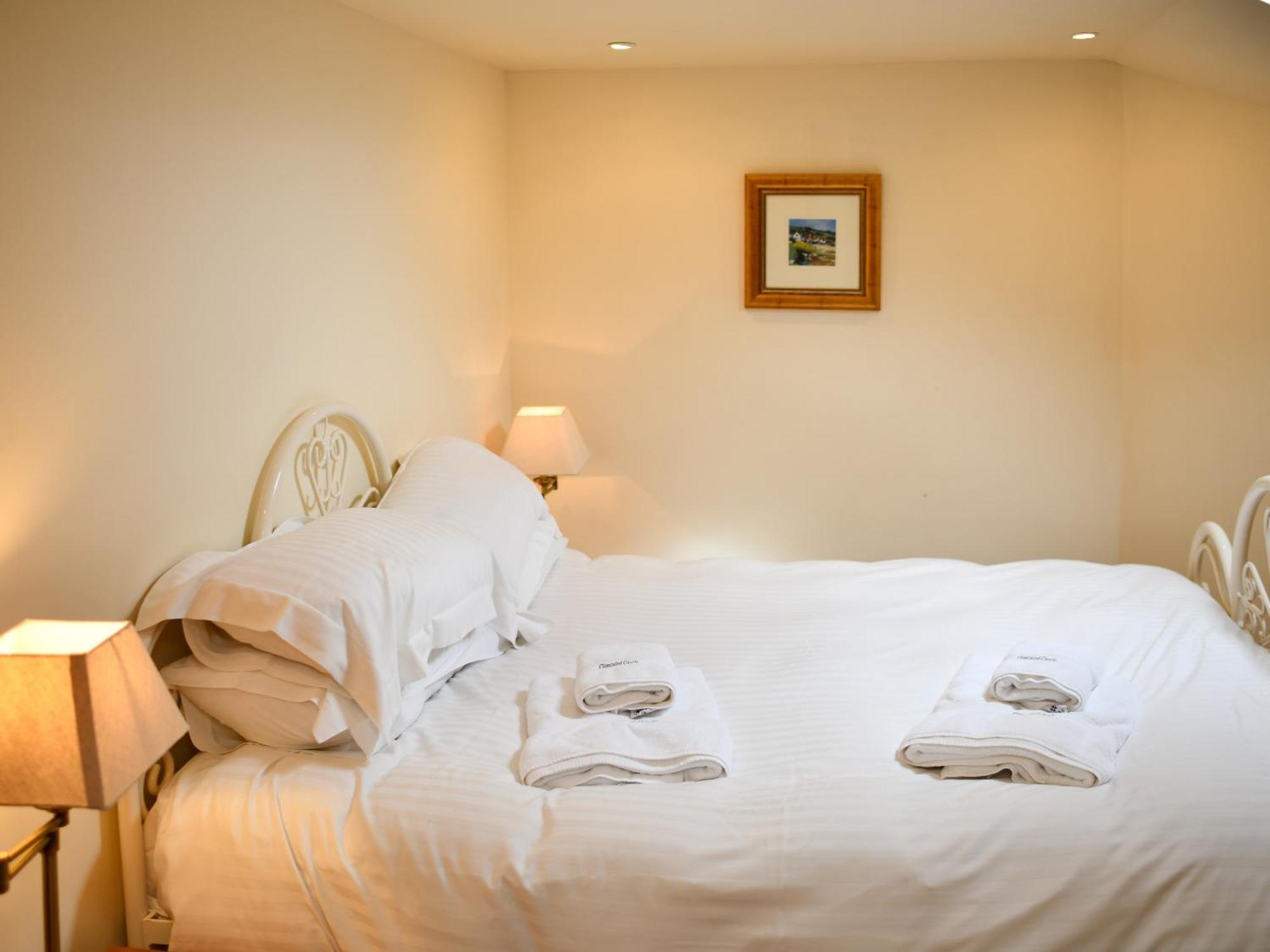 Cloncaird Castle Estate Cottages Maybole Экстерьер фото